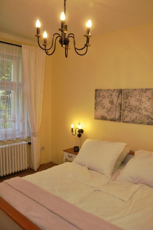 Atmospheric Quiet Apartment Praga Esterno foto