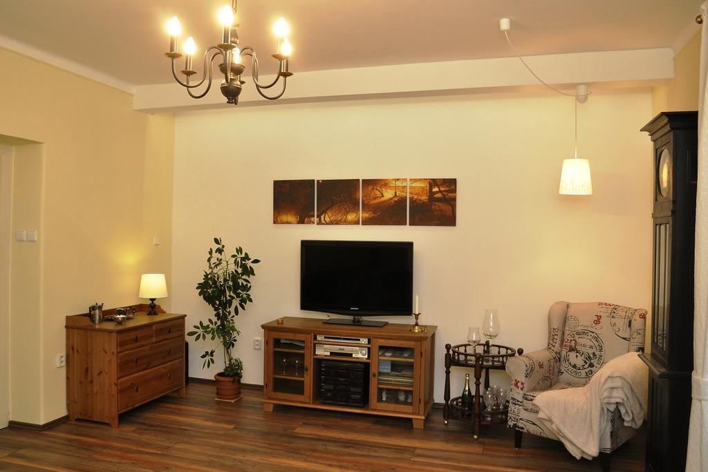 Atmospheric Quiet Apartment Praga Esterno foto